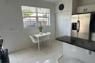 1017 NE 208th St, Miami, FL 33179 - Photo 15