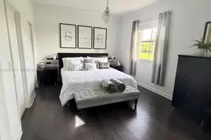 1017 NE 208th St, Miami, FL 33179 - Photo 21