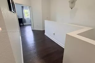 1017 NE 208th St, Miami, FL 33179 - Photo 19