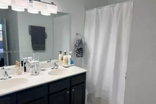 1017 NE 208th St, Miami, FL 33179 - Photo 29