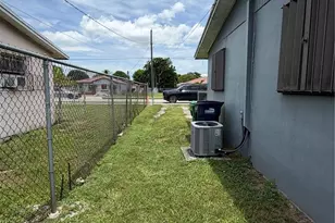 10442 SW 180th St, Miami, FL 33157 - Photo 3