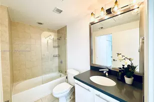 90 SW 3rd St, Miami, FL 33130 - Photo 13
