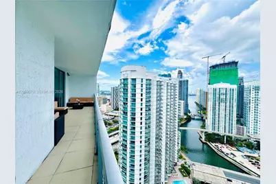 90 SW 3rd St #3902, Miami, FL 33130 - Photo 17