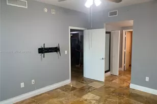 7280 SW 90th St, Miami, FL 33156 - Photo 11