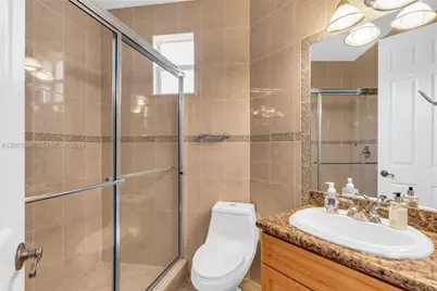 8135 NW 164th Ter #8135, Miami Lakes, FL 33016 - Photo 33