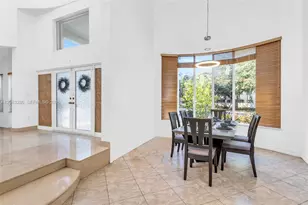8135 NW 164th Terrace, Miami Lakes, FL 33016 - Photo 11