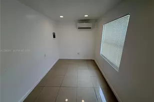 548 NW 30th St, Miami, FL 33127 - Photo 3