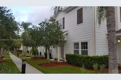 5362 Diplomat Ct, Kissimmee, FL 34746 - Photo 3