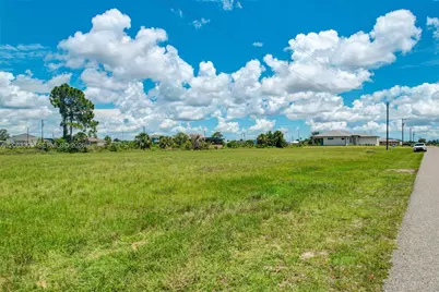 2625 NE 5th, Cape Coral, FL 33909 - Photo 17