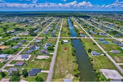 2625 NE 5th, Cape Coral, FL 33909 - Photo 11