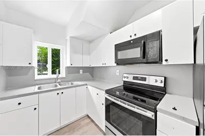 128 NW 9th Ave #1, Miami, FL 33128 - Photo 13