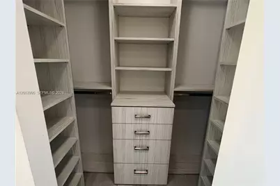 488 NE 18th St #3701, Miami, FL 33132 - Photo 23