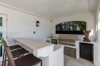 1460 S Treasure Dr, North Bay Village, FL 33141 - Photo 63