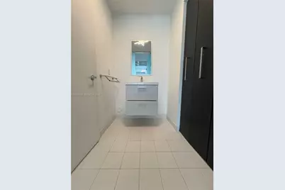 690 SW 1st Ct #1210, Miami, FL 33130 - Photo 11