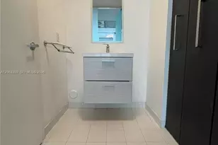 690 SW 1st Ct, Miami, FL 33130 - Photo 11