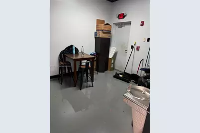 Well Established Barber Shop in West Kendall, Kendall, FL 33196 - Photo 7