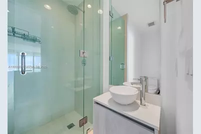 480 NE 31st St #2003, Miami, FL 33137 - Photo 3
