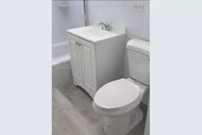 8035 Byron Ave #2, Miami Beach, FL 33141 - Photo 9