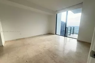 68 SE 6th St, Miami, FL 33131 - Photo 11