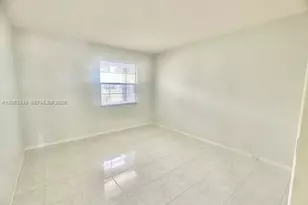 801 SW 133rd Terrace, Pembroke Pines, FL 33027 - Photo 17