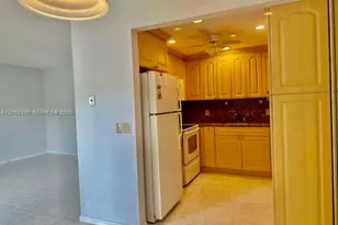 801 SW 133rd Terrace, Pembroke Pines, FL 33027 - Photo 7