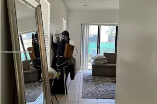 3214 W 97th St, Hialeah, FL 33018 - Photo 11
