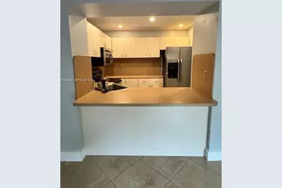 10005 SW 77th Ct, Miami, FL 33156 - Photo 5
