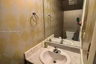10005 SW 77th Ct, Miami, FL 33156 - Photo 9