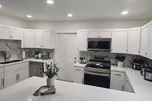 75 SW 18th Ave, Homestead, FL 33030 - Photo 3