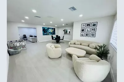 75 SW 18th Ave, Homestead, FL 33030 - Photo 13
