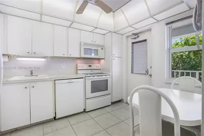 3091 N Course Dr #502, Pompano Beach, FL 33069 - Photo 11