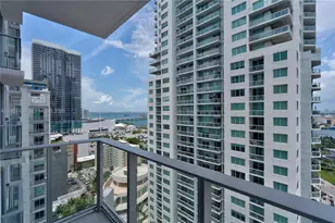 227 NE 2nd St, Miami, FL 33132 - Photo 5