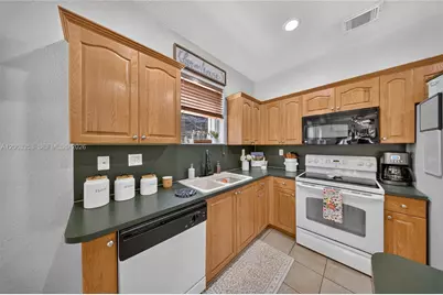 16437 SW 76th Ter, Miami, FL 33193 - Photo 13