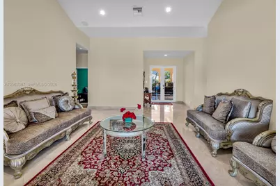 2710 Walkers Way, Weston, FL 33331 - Photo 11