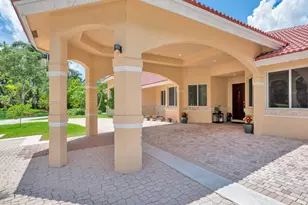 2710 Walkers Way, Weston, FL 33331 - Photo 5