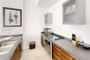 130 3rd St, Miami Beach, FL 33139 - Photo 13