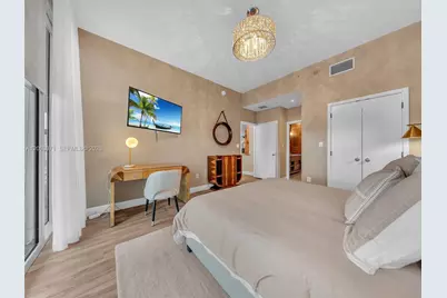 [Address not provided], Miami Beach, FL 33141 - Photo 19