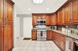 10825 SW 91st Ln, Miami, FL 33176 - Photo 11