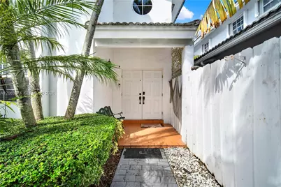 10825 SW 91st Ln, Miami, FL 33176 - Photo 3