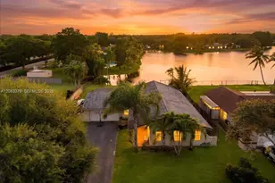 4201 W Sailboat Dr, Cooper City, FL 33026 - Photo 41