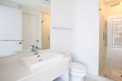 55 SW 9th St #1907, Miami, FL 33130 - Photo 11