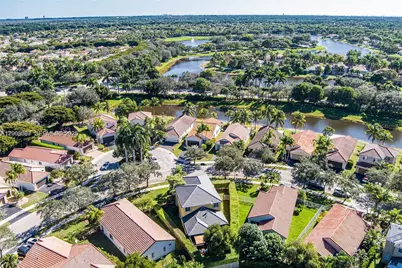 1280 Majesty Ter, Weston, FL 33327 - Photo 39