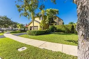 1280 Majesty Terrace, Weston, FL 33327 - Photo 1