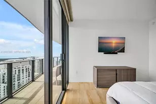1000 Brickell Plaza, Miami, FL 33131 - Photo 35