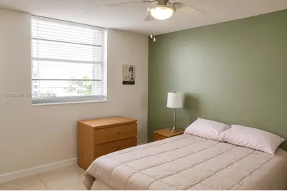 401 SE 3rd St #608, Dania Beach, FL 33004 - Photo 15