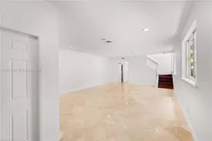 3160 Matilda St, Miami, FL 33133 - Photo 3