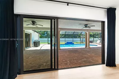 1520 SW 68th Ave, Plantation, FL 33317 - Photo 9