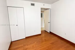 104 SW 9th St, Miami, FL 33130 - Photo 13
