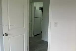 8305 SW 72nd Ave, Miami, FL 33143 - Photo 7