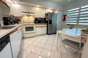 1151 SW 128th Terrace, Pembroke Pines, FL 33027 - Photo 7